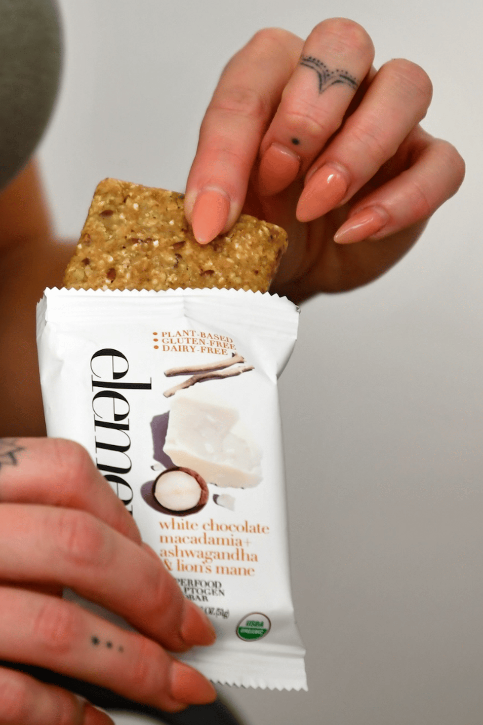 White Chocolate Macadamia + Ashwagandha & Lion's Mane Superfood Adaptogen Seedbar